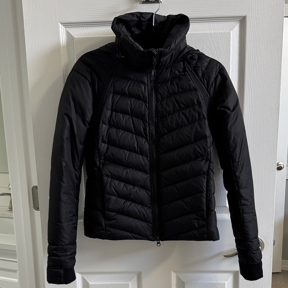 Canada Goose Women's Hybridge Down Jacket - Picture 4 of 16